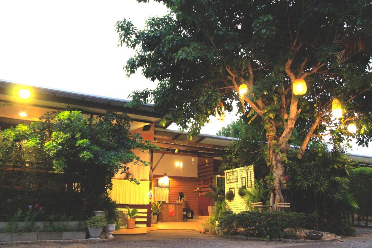 น่านฟ้าชลธีรีสอร์ท Nanfachonlathi Resort Exterior foto