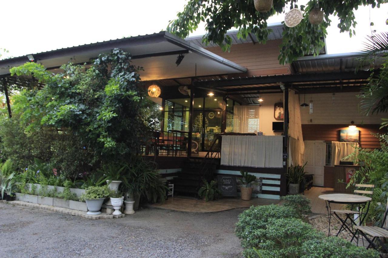 น่านฟ้าชลธีรีสอร์ท Nanfachonlathi Resort Exterior foto